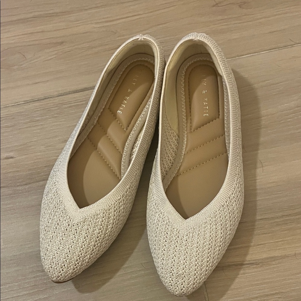 Kelly & Katie Textured Cream Flats